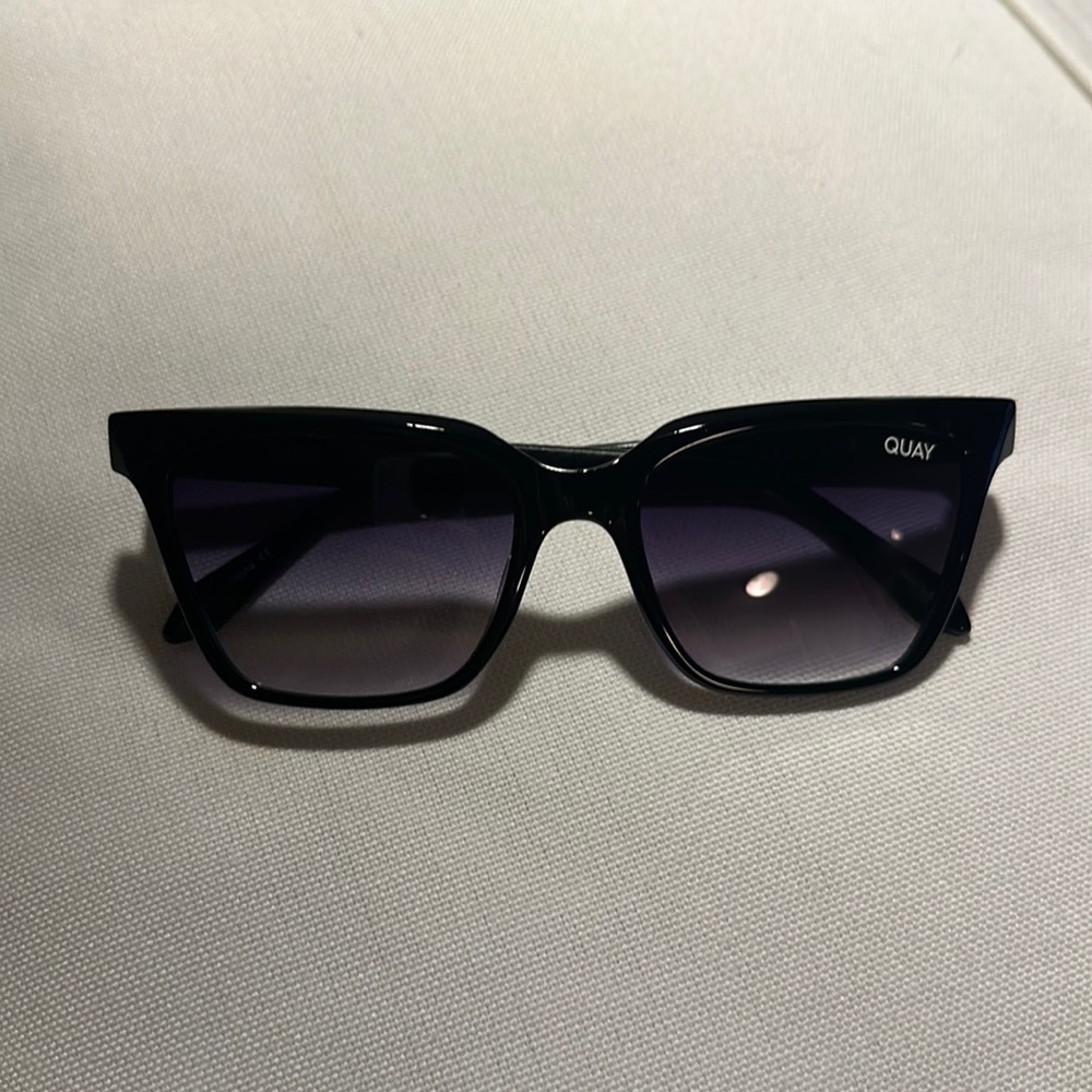 Quay CEO Sunglasses